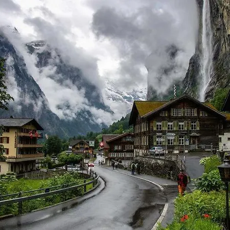 Beautiful Chalet With Views Of Waterfall, Mountains.. *