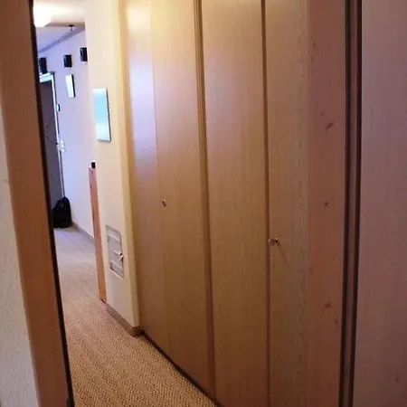 Beautiful Chalet With Views Of Waterfall, Mountains.. 아파트 *