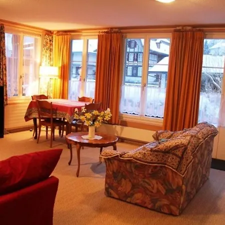 Beautiful Chalet With Views Of Waterfall, Mountains..